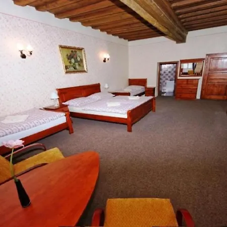 Mini Abraka Lägenhetshotell 4*