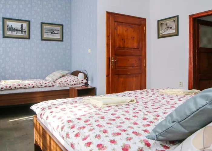 Apartmanhotel Mini Abraka 4*