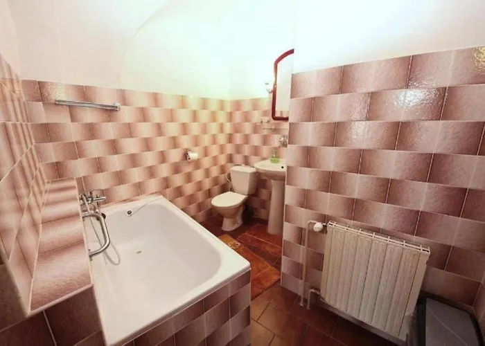 Apartmanhotel Mini Abraka 4*